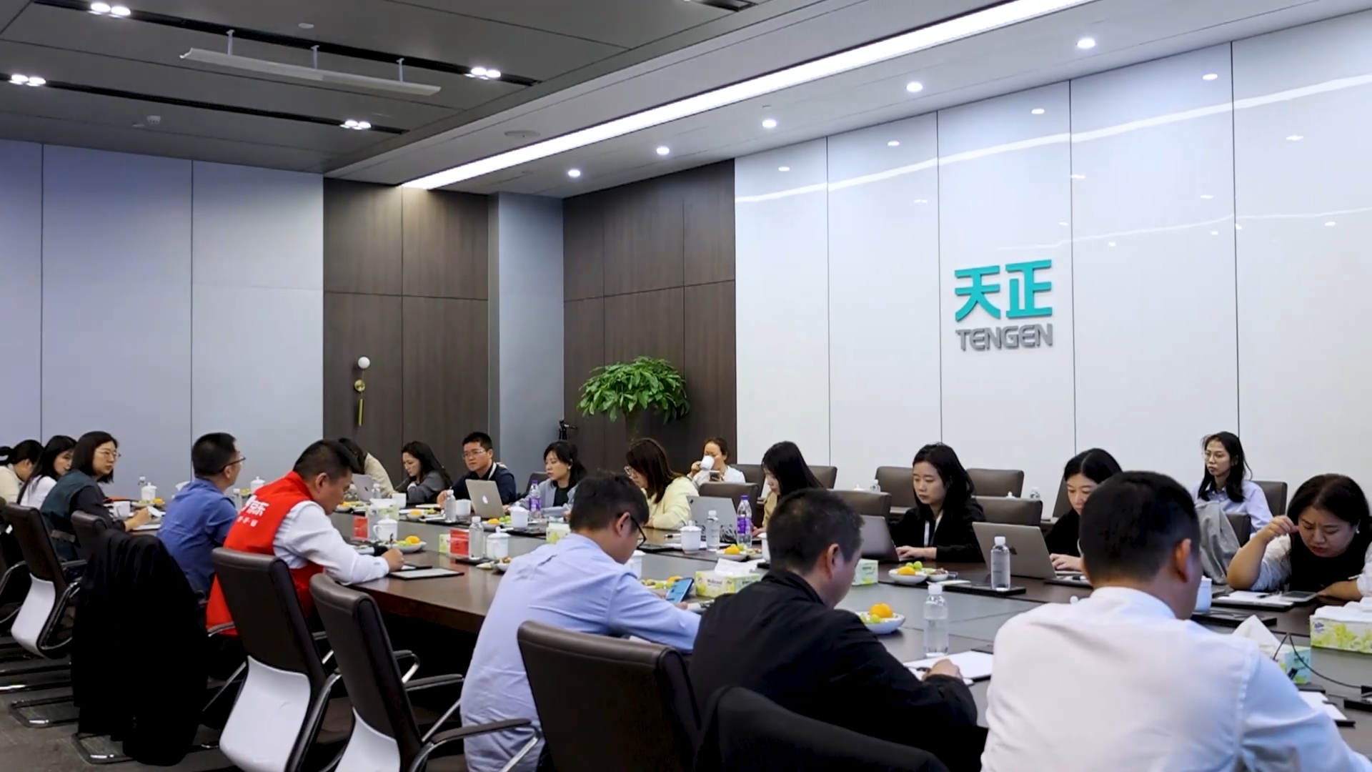 京东工业走进AG8亚游，探访产业数智化之路！